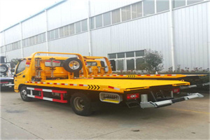 牟定附近拖车救援搭电